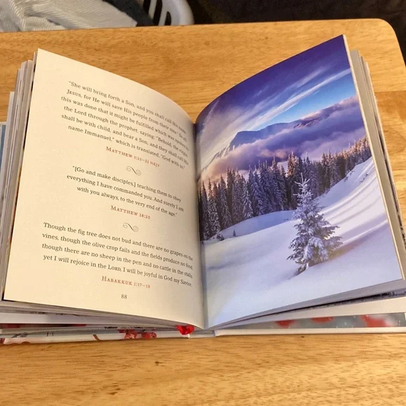 Jesus Calling for Christmas (devotions) - Picture 2 of 4